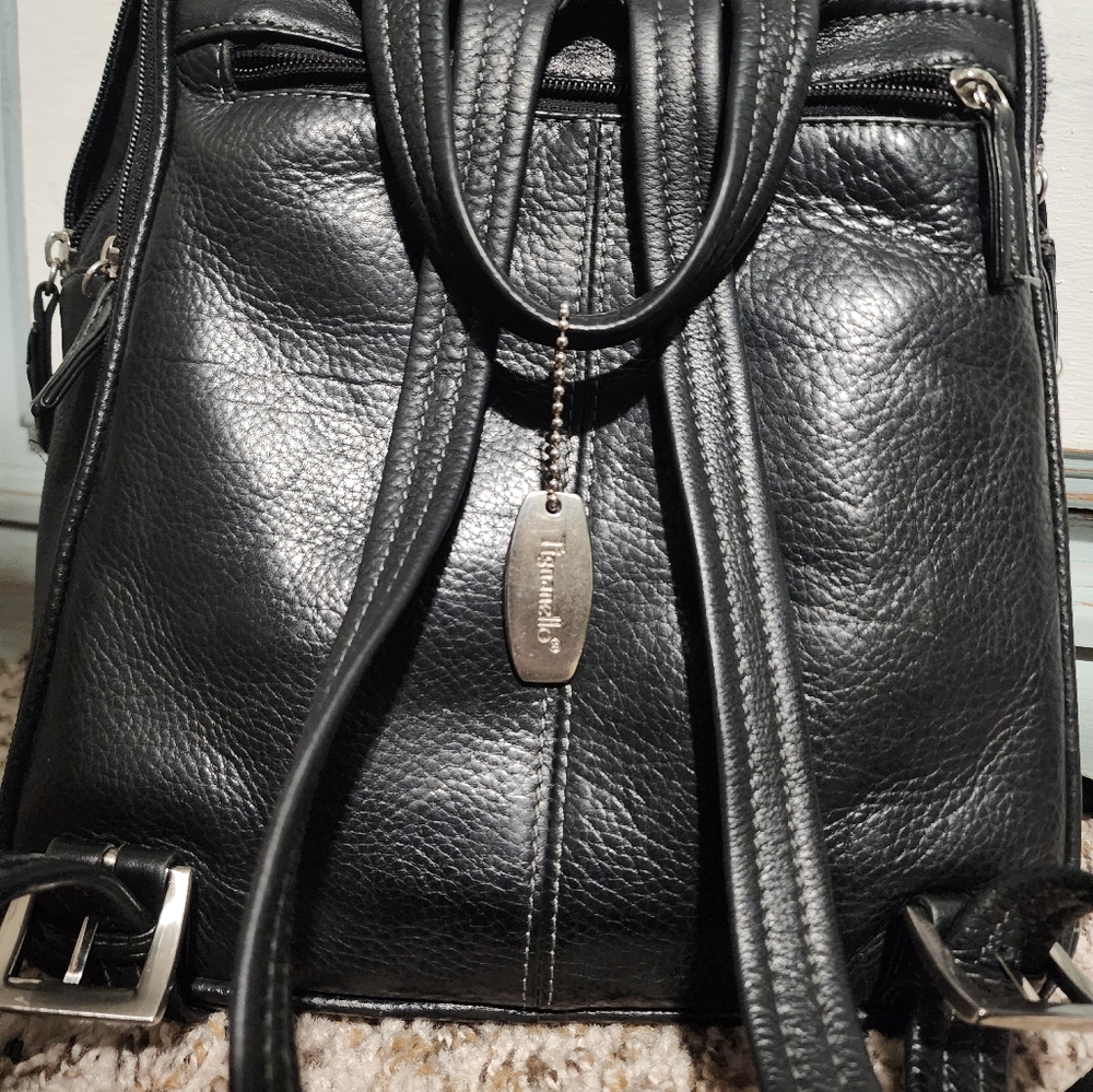 Leather backpack, multiple pockets - Picture 3 of 15